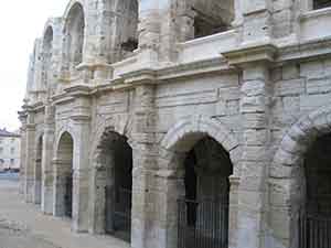 Arles, 44 France