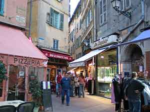 Nice, 9 France