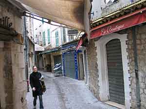 Vence,5  France